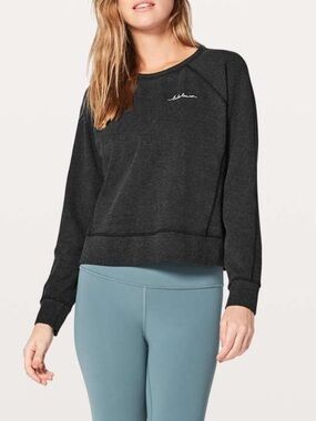 lululemon athletica Women's Loop Back Crew Expression Charcoal Crewneck